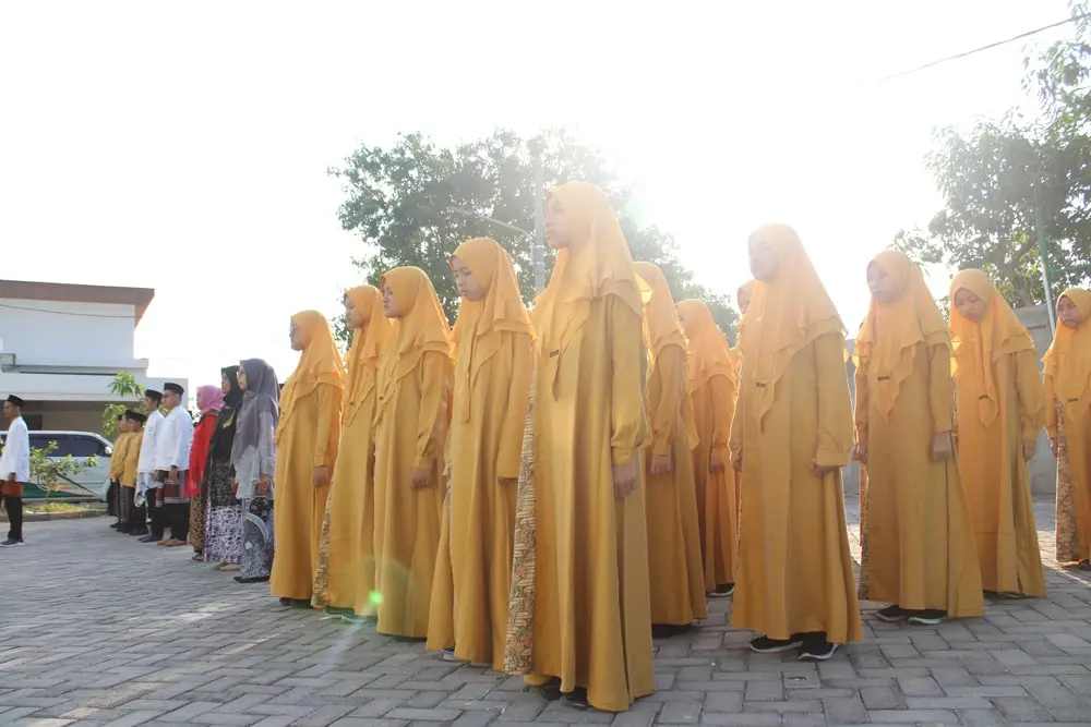 Apel Hari Jadi Ke-454 Lamongan di Yusuf Annur IBJHS