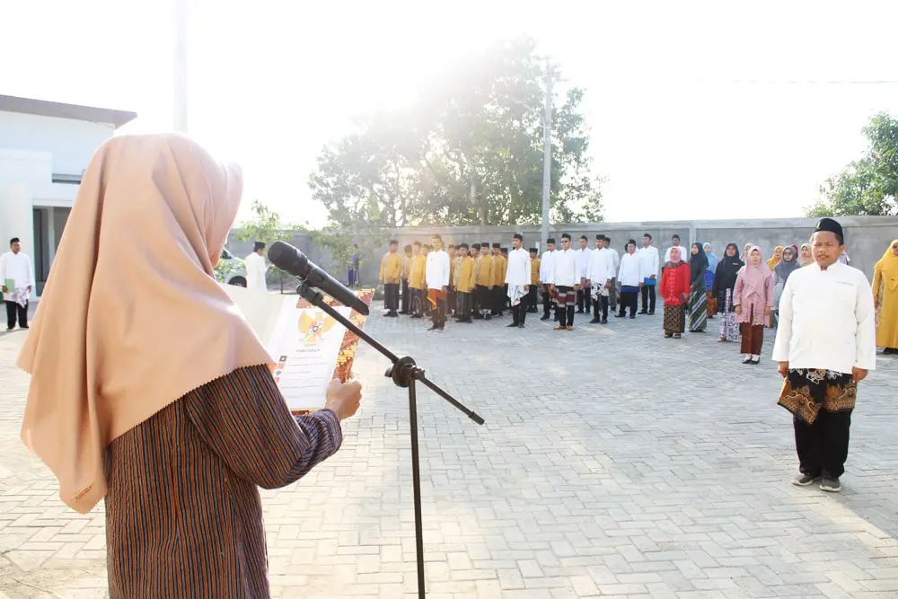 Apel Hari Jadi Ke-454 Lamongan di Yusuf Annur IBJHS