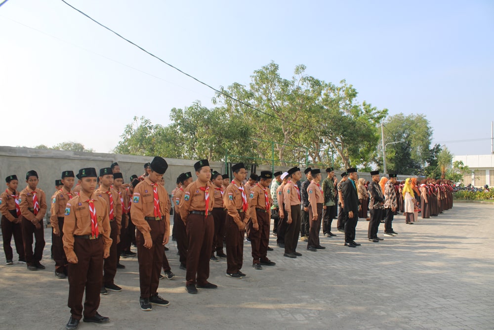 Pelantikan Organtri Ponpes Annuur dan Osis MTs Yusuf Annur Lamongan