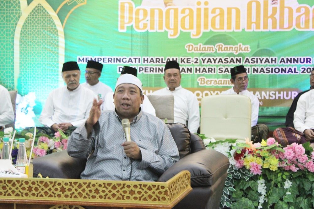 Pengajian Akbar dan Penyerahan Hadiah Juara Fesqi Yayasan Asiyah Annur Lamongan